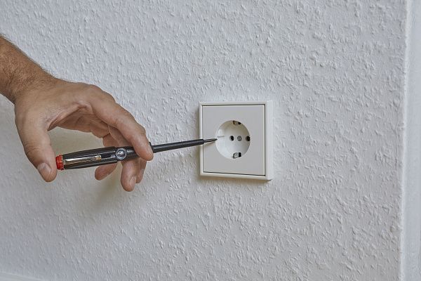 Отвертка-пробник SB255-7 3.0x70 BLISTER Wiha (31771)