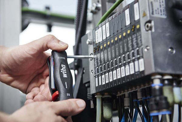 Набор ключей SB 351 PG7 POCKETSTAR. GROSS Wiha (23041)