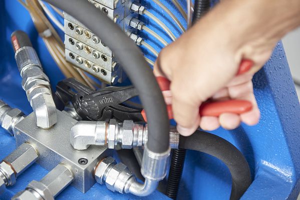 Клещи сантехнические с параллельными губками Classic 250 мм Wiha (40923)