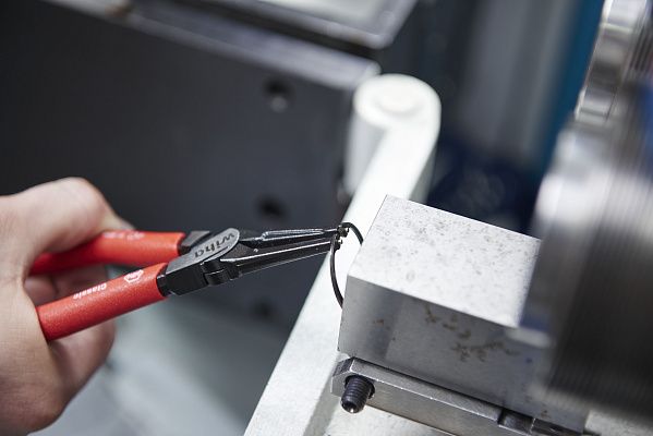 Набор шарнирно-губцевого инструмента Classic Circlip 4 шт. Wiha (34708)